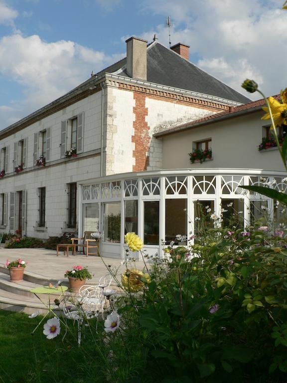 Entre Cour Et Jardin Hotel Chalons-en-Champagne Exterior photo